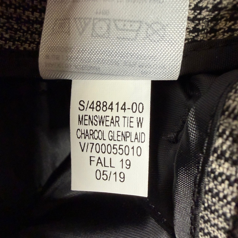 NWT Banana Republic Pleated Tapered Cuffed Pants Charcoal Glen Plaid Y2K Preppy - Picture 7 of 10